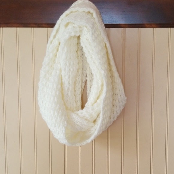 Free State Accessories - NWT Free State infinity scarf ivory cream vanilla